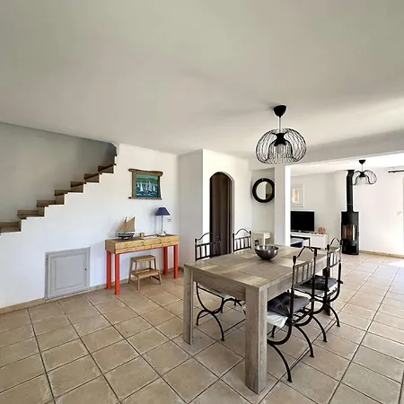 Paloma Pour 6 Personnes Avec Piscine Privee, A Deux Pas Du Golf De Valcros, A *