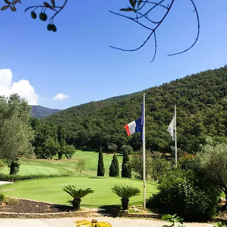 Villa Paloma Pour 6 Personnes Avec Piscine Privee, A Deux Pas Du Golf De Valcros, A La Londe-les-Maures